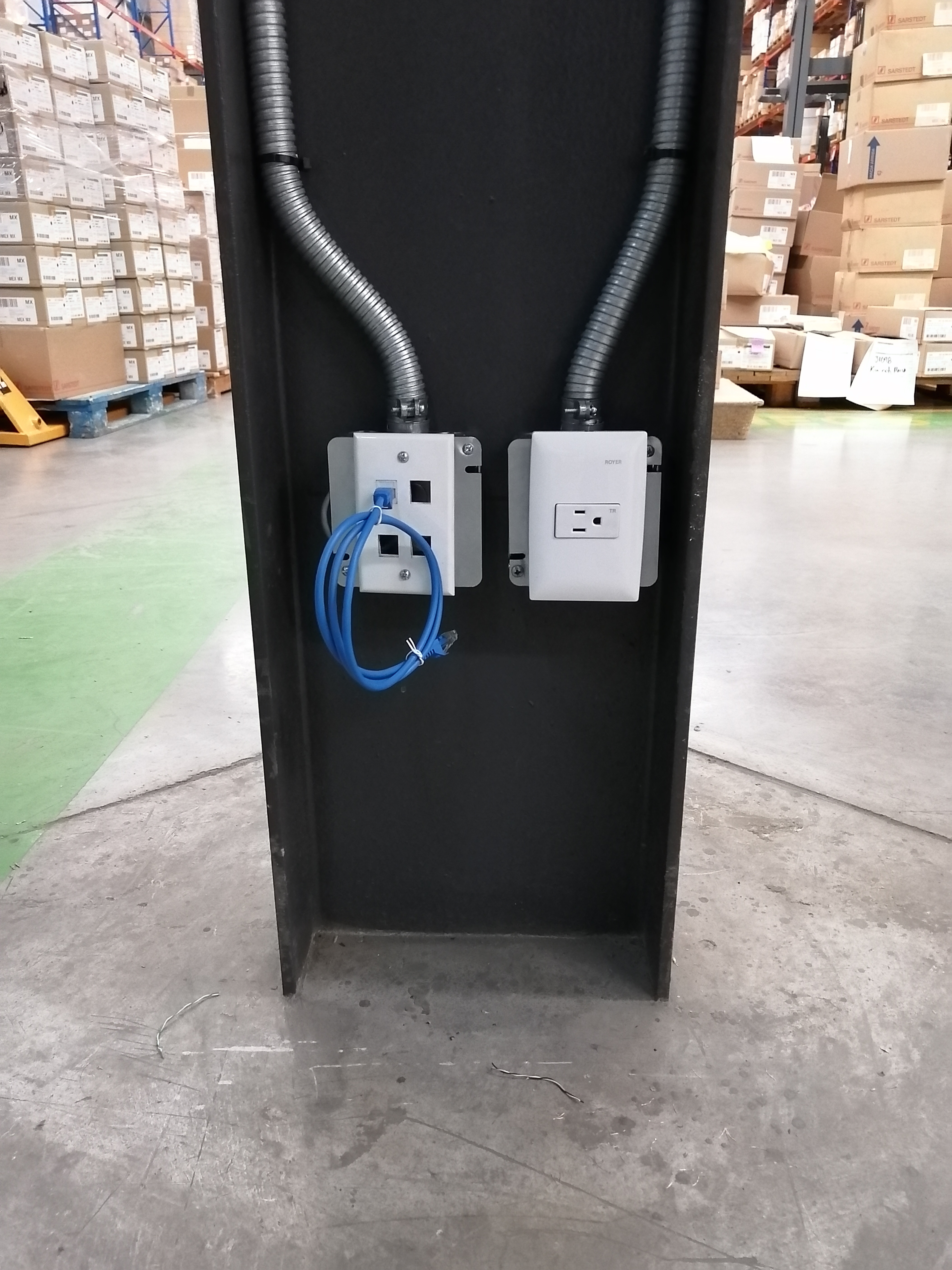 Instalación Nodos de Red y Corriente Eléctrica