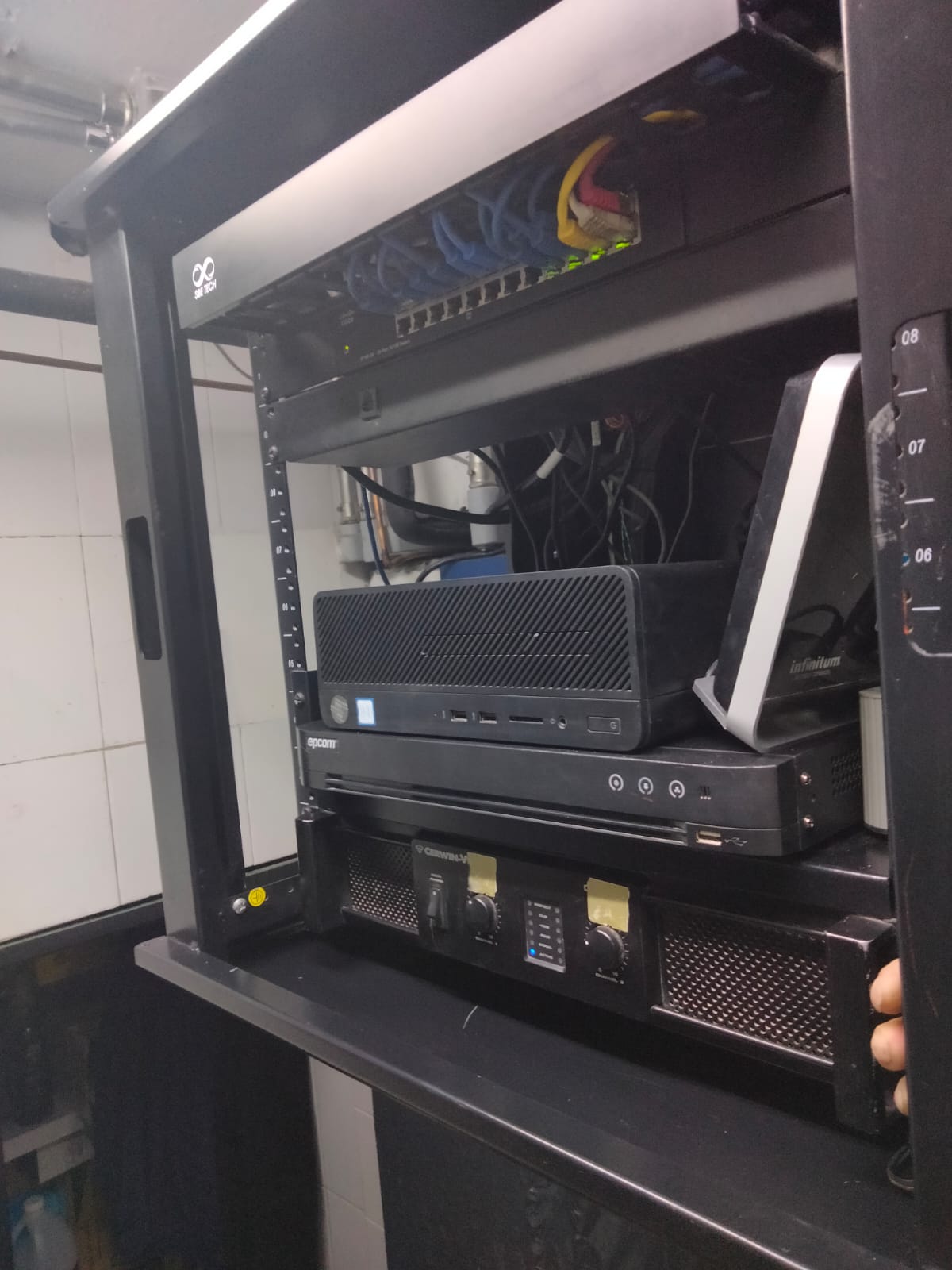 Mantenimiento de Rack en Site