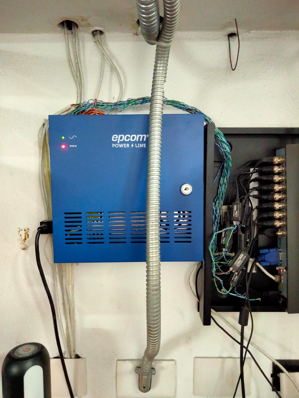 Mantenimiento a Fuente de CCTV